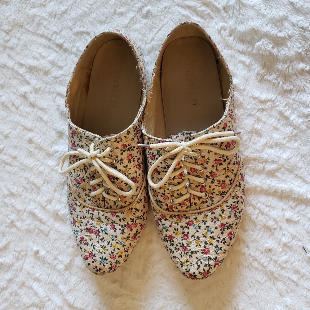 Forever 21 Floral Shoes - Picture 2 of 4